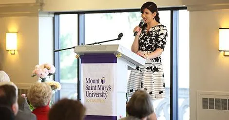 Michella Mousaed '18 shares about her study abroad experience at the President's Scholarship Luncheon.