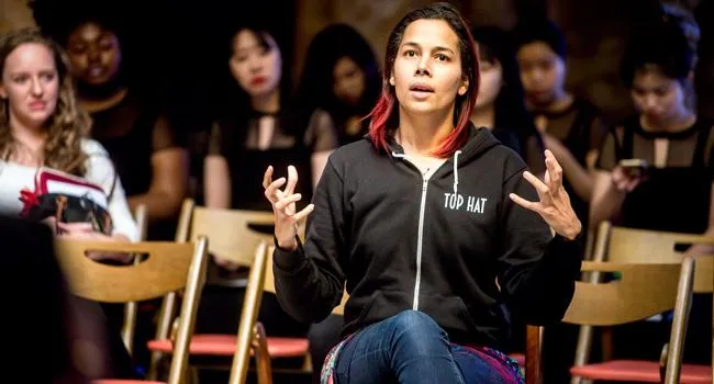 Rhiannon Giddens leads a masterclass with emerging musicians during ������ý's Women in Music Festival.