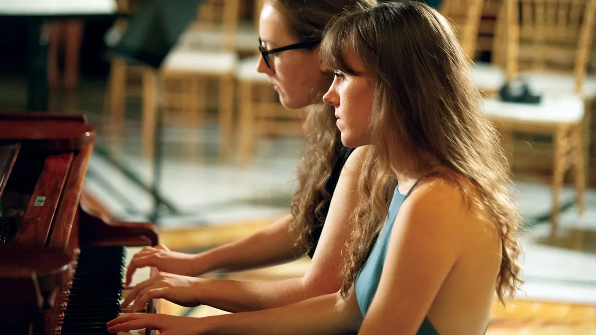 Pianists and sisters Emily and Kaitlin Webster- Zuber’24 performing for The Da Camera Society.