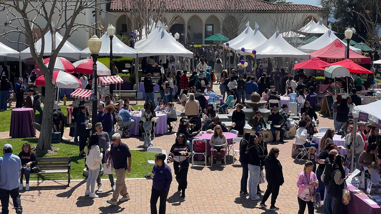 Over 1,000 people, including admitted students and their guests, joined this year’s Admitted Students Day at the Chalon Campus.
