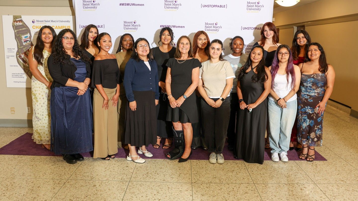 President Ann McElaney-Johnson with ������ Marymount Scholars
