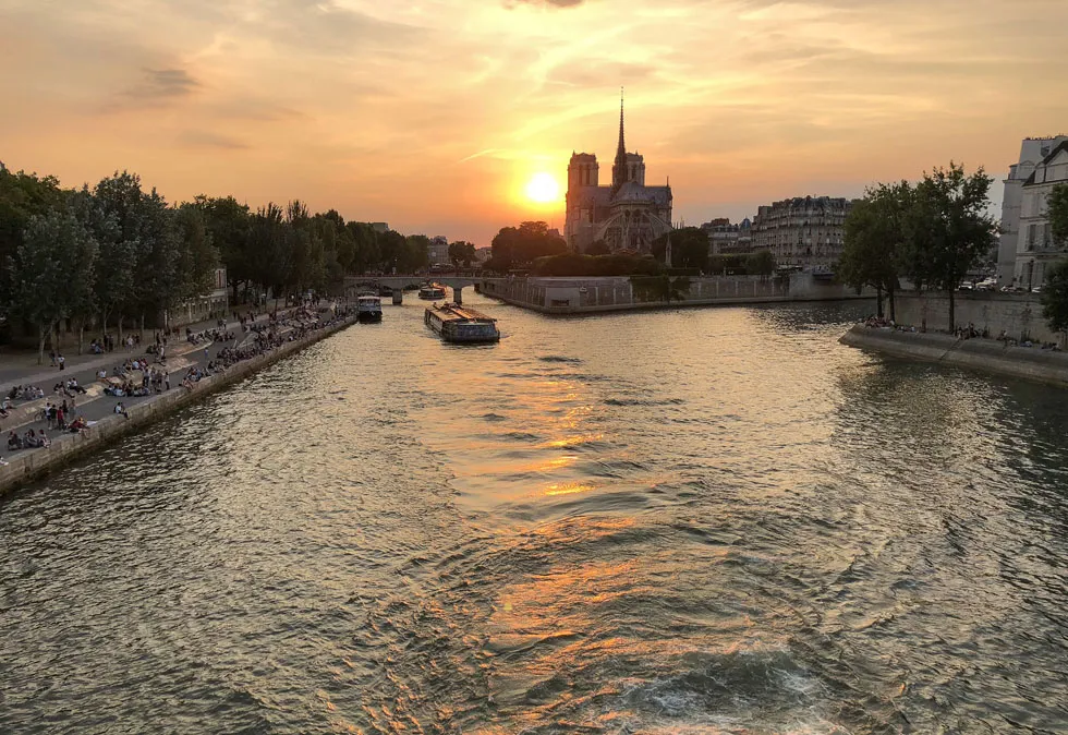 Coley Île de la Citè along the Seine. Photo by Takiya Yolanda Coley ‘19 MFA