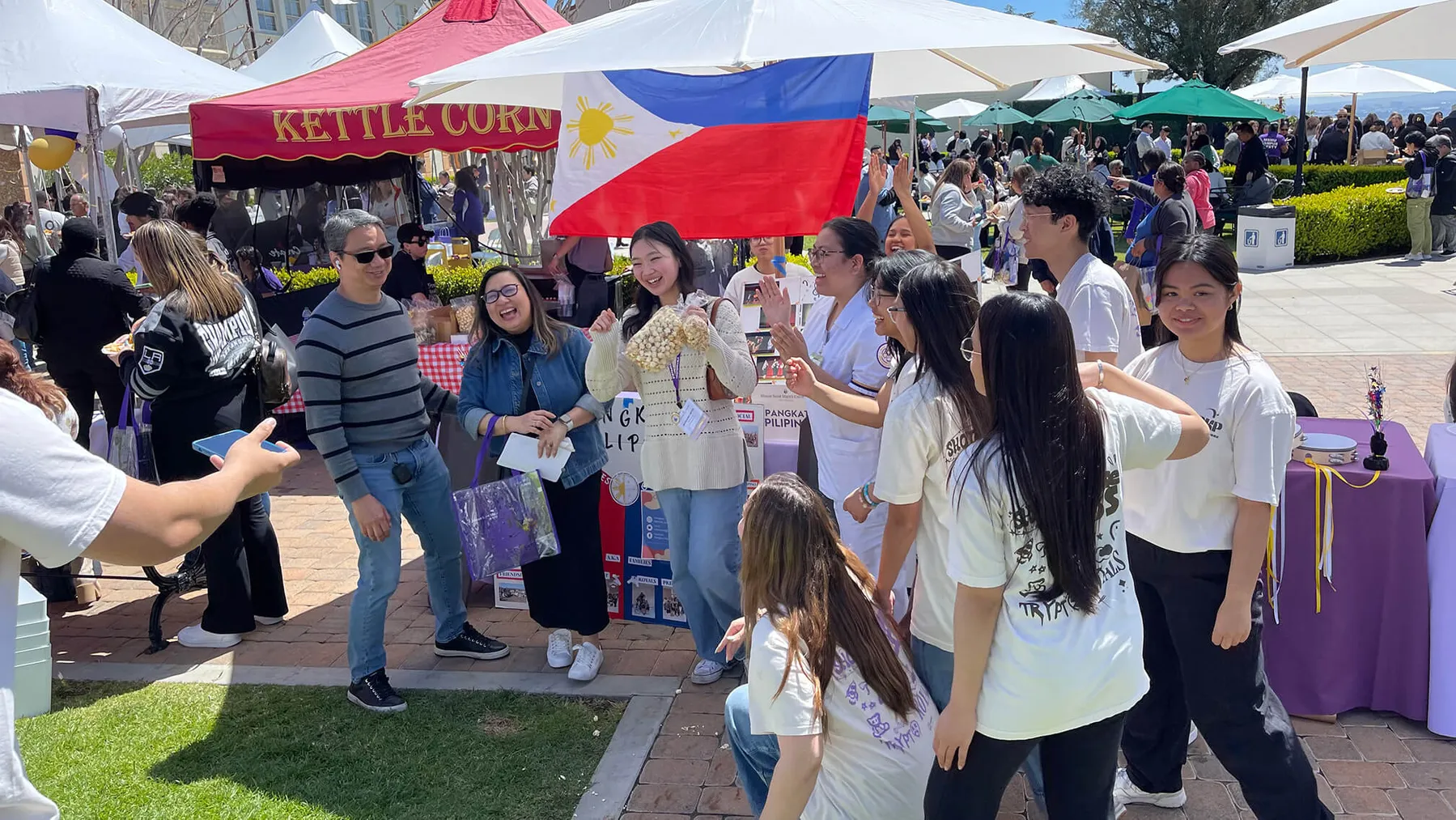 Admitted students had the opportunity to connect with several ������ý clubs and organizations and learn about the campus life in fun and interactive ways.