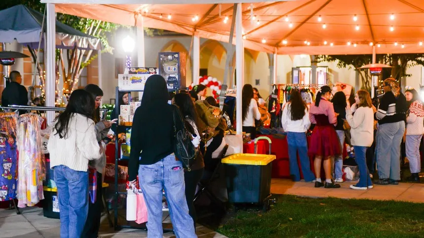 The holiday market, showcasing local vendors and Mount student entrepreneurs, gave guests a wonderful chance to shop for unique gifts.