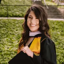 Stephanie Aguilar headshot