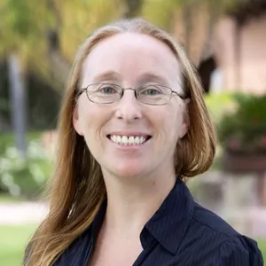 Abbigail Fietzer Headshot