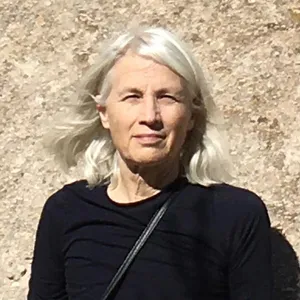 Janine Vigus Headshot