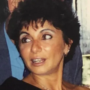 Roberta Panzanelli Headshot