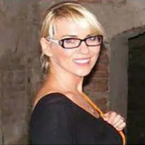 Alice Bardan Headshot