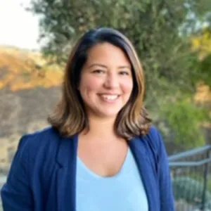 Amanda Romero Headshot