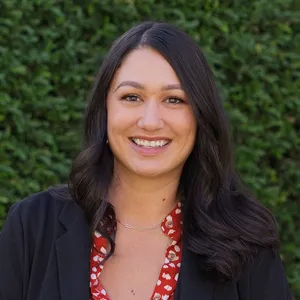 Megan Poston headshot