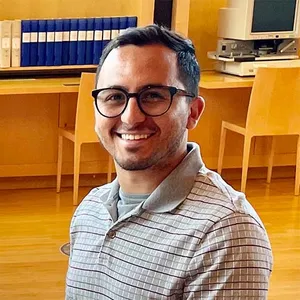 Shahrouz Khalifian headshot