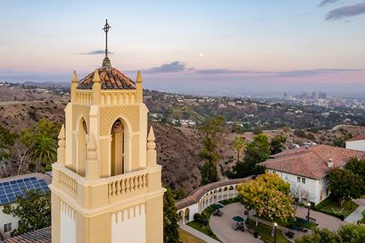 An aerial shot of the bell tower at ÿ�մ������'s Chalon Campus