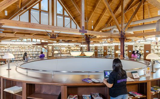 Student on computer in library
