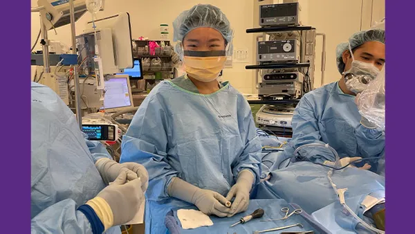 Jennifer Lee '23 in the operating room at Ronald Reagan UCLA Medical Center.