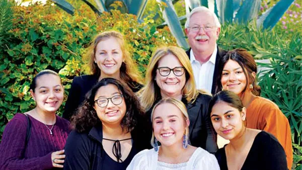 At the spring 2020 Vantage Point Speaker Series event, Chalon business students gather with faculty member Dennis Signorovitch, MA, and speaker Leslie Appleton-Young, senior vice president and chief economist for the California Association of Realtors.