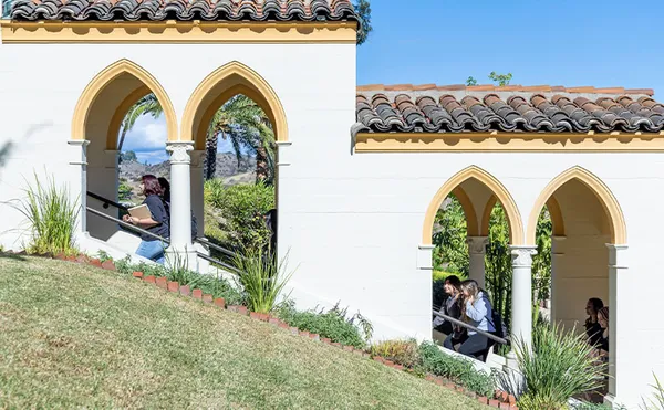 Students walking through Chalon