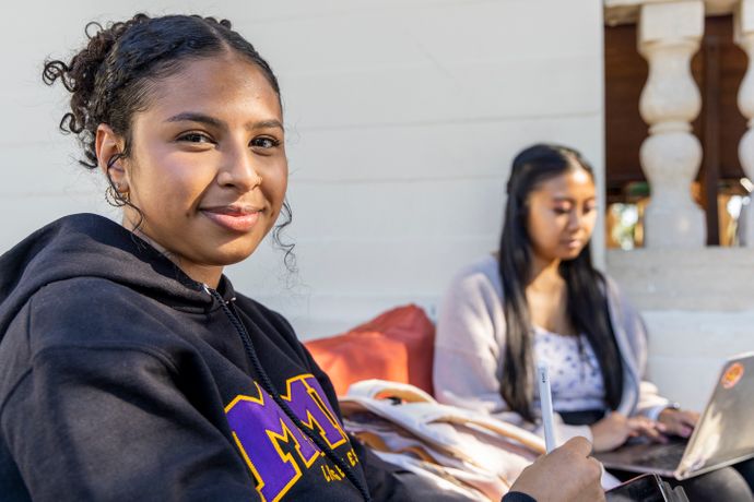 Two students at the Chalon Campus