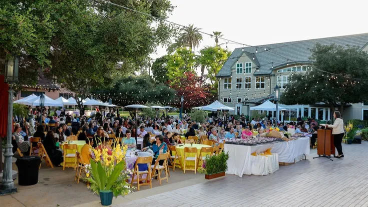President McElaney-Johnson delivers remarks during the President’s Appreciation Dinner at Rose Hills Plaza on the Doheny Campus.